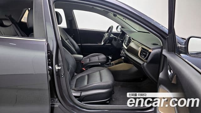 Kia Stonic Trendy, 2018 10