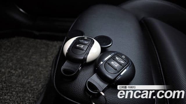 Mini Cooper 3세대, 2016 17