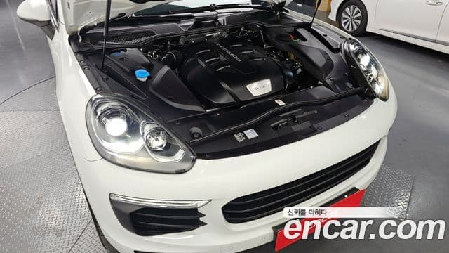 Porsche New Cayenne 958, 2016 6