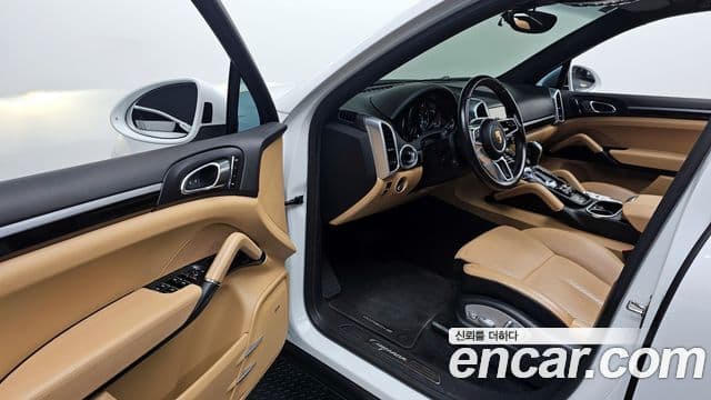 Porsche New Cayenne 958, 2016 11