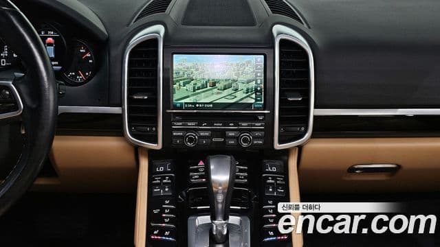 Porsche New Cayenne 958, 2016 15