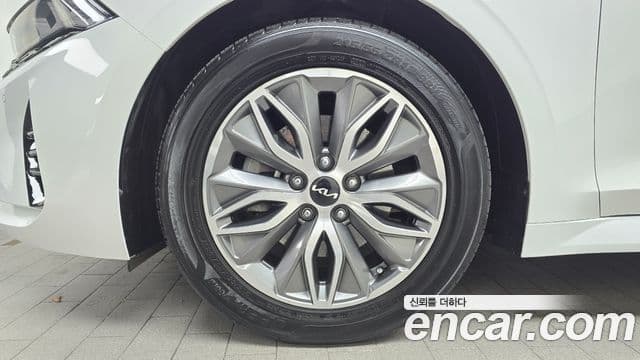 Kia K5 гибрид 3세대 Noblesse, 2022 все фото