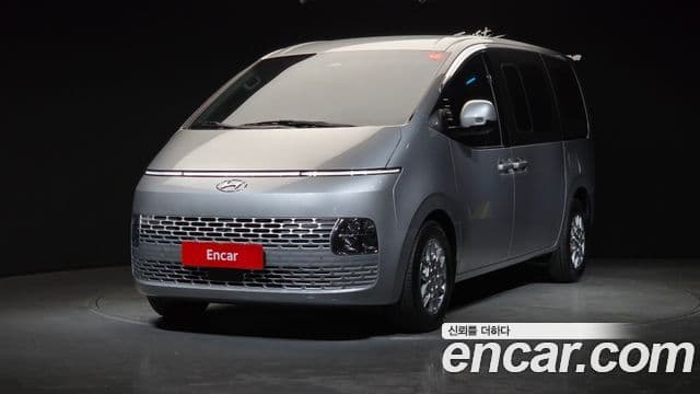 Hyundai Staria Modern, 2023 1