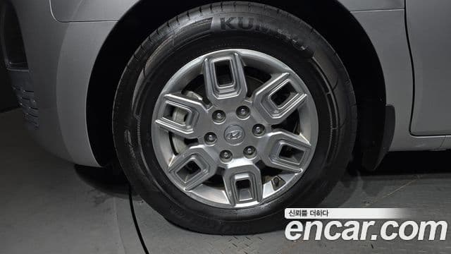 Hyundai Staria Modern, 2023 все фото