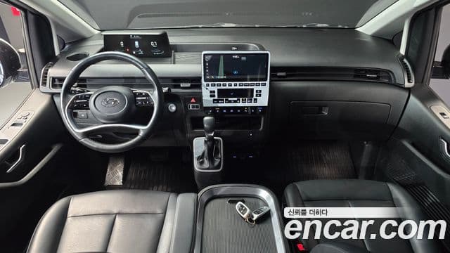 Hyundai Staria Modern, 2023 7