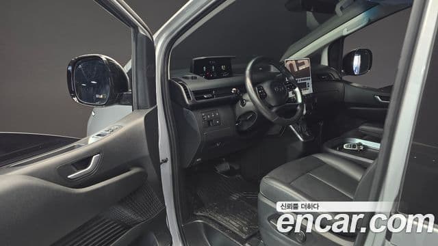 Hyundai Staria Modern, 2023 10