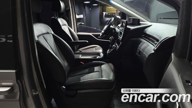 Hyundai Staria Modern, 2023 11