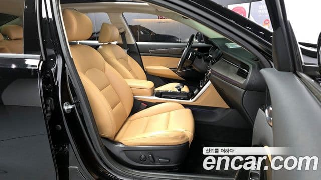 Kia K7 Premier гибрид Noblesse, 2021 11