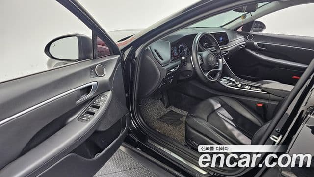 Hyundai Sonata (DN8) Premium Family, 2021 10