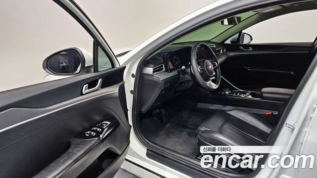 Kia K5 3세대 Trendy, 2021 11