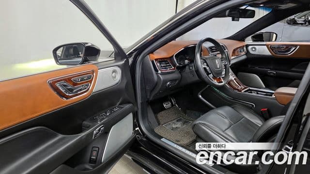 Lincoln Continental 10세대 3.0 Black Label AWD, 2019 10