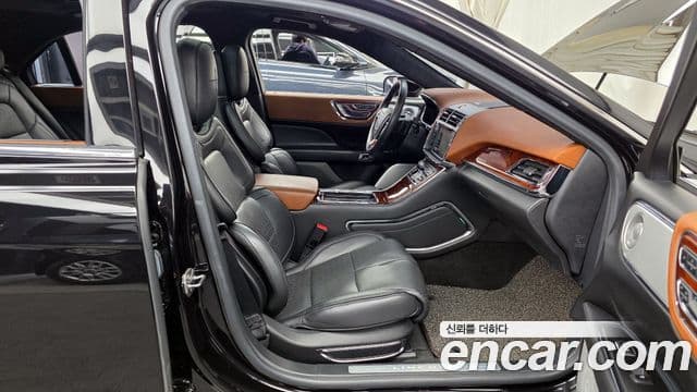 Lincoln Continental 10세대 3.0 Black Label AWD, 2019 11