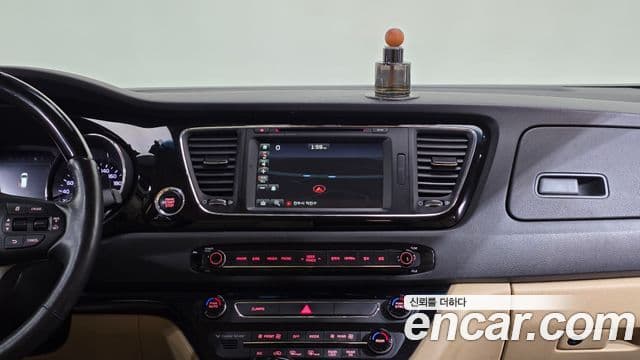 Kia All New Carnival Noblesse, 2016 15