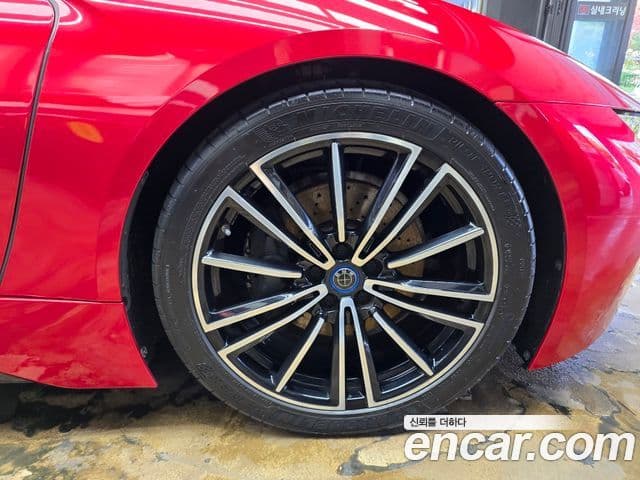 BMW i8 Roadster, 2019 все фото