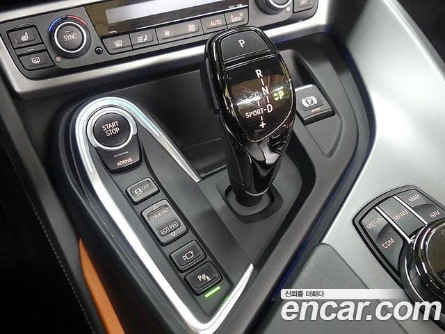 BMW i8 Roadster, 2019 8