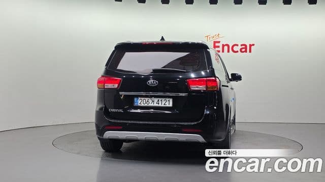 Kia All New Carnival Prestige, 2016 4