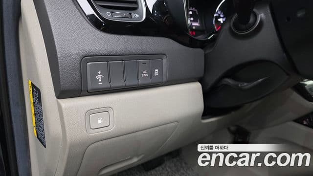 Kia All New Carnival Prestige, 2016 13