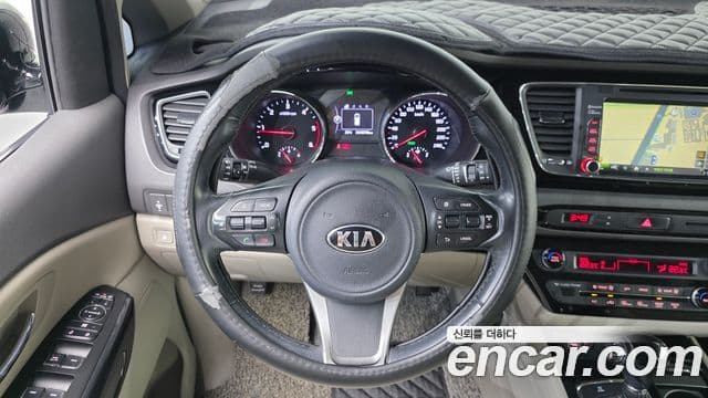 Kia All New Carnival Prestige, 2016 14
