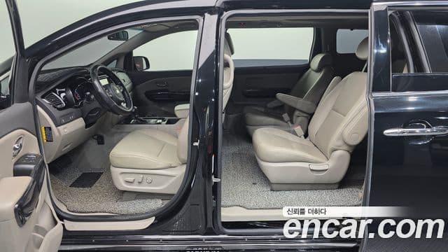 Kia All New Carnival Prestige, 2016 17