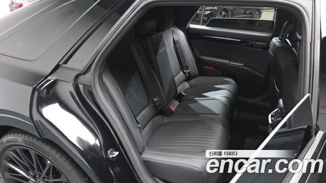 Hyundai Grandeur (GN7) Calligraphy, 2026 11