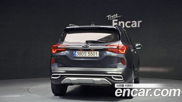 Kia Seltos Signature, 2021 4