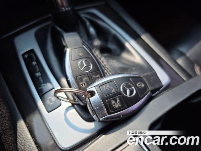 Mercedes-Benz E-класс W212 E350 кабриолет, 2011 18