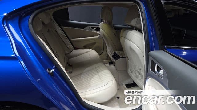 Genesis The / новый New G70, 2022 12