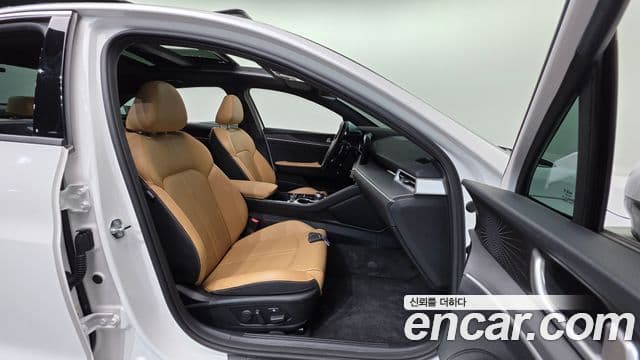 Kia K5 3세대 Prestige, 2023 10