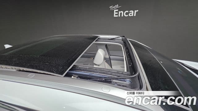 Hyundai NEXO Premium, 2024 11