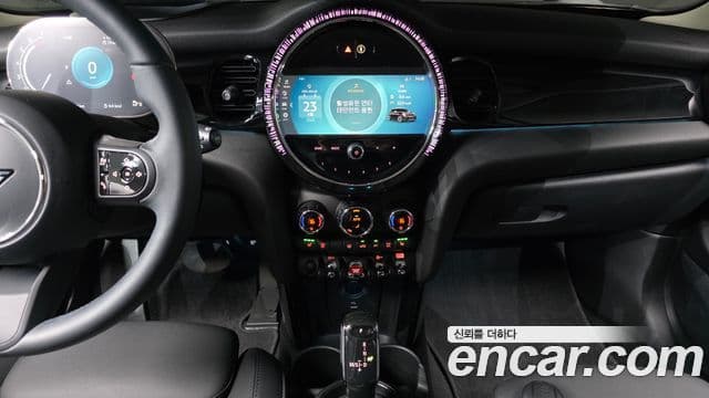 Mini Cooper 3세대, 2023 16