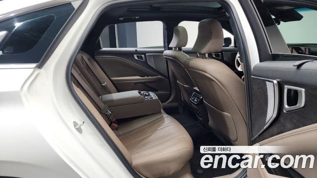 Kia K8 гибрид Noblesse, 2023 12