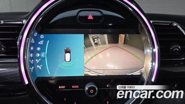 Mini Cooper 클럽맨 2세대, 2023 16