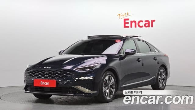 Kia K8 гибрид Signature, 2023 1