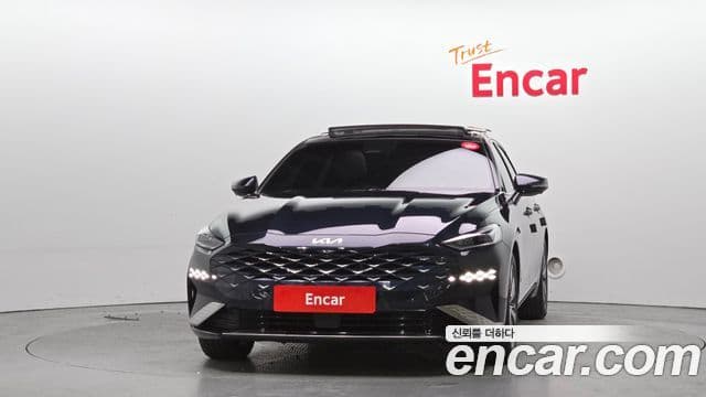 Kia K8 гибрид Signature, 2023 3