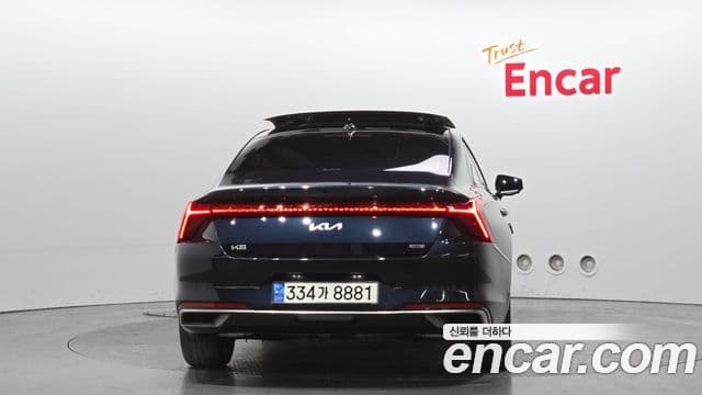 Kia K8 гибрид Signature, 2023 4