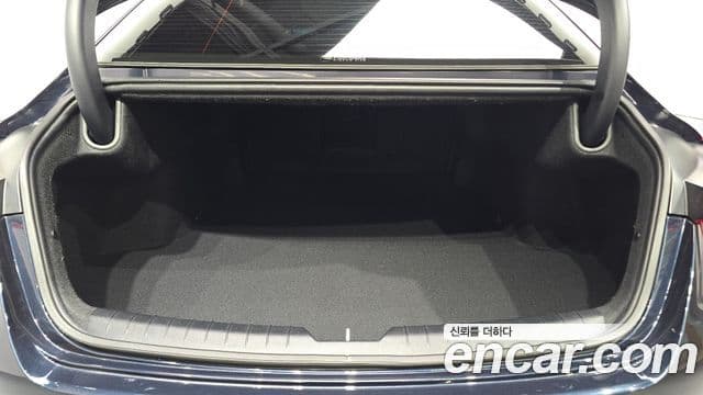 Kia K8 гибрид Signature, 2023 20