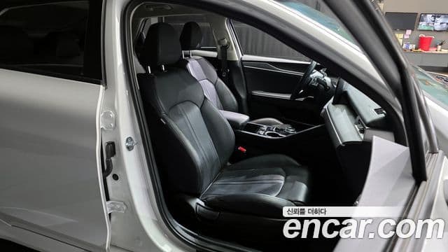 Kia K5 3세대 Trendy, 2022 4
