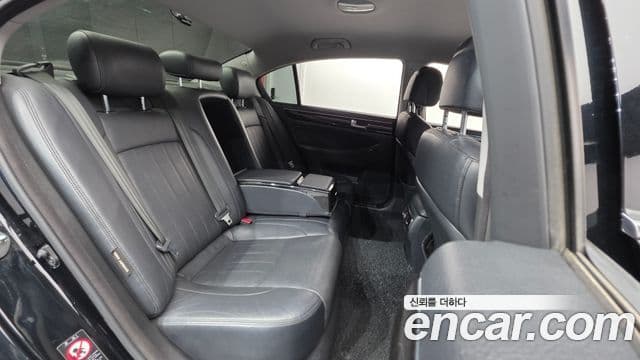 Hyundai Genesis Special, 2013 19