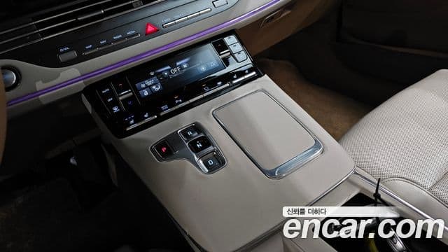 Hyundai The / новый New Grandeur IG гибрид Calligraphy, 2020 9