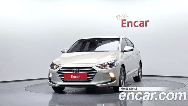 Hyundai Avante AD 1.6 e-VGT Smart, 2017 3