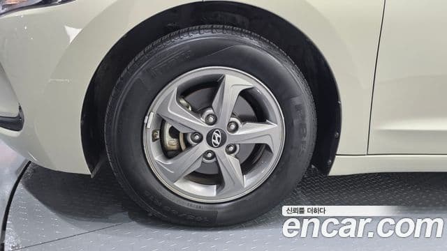 Hyundai Avante AD 1.6 e-VGT Smart, 2017 все фото