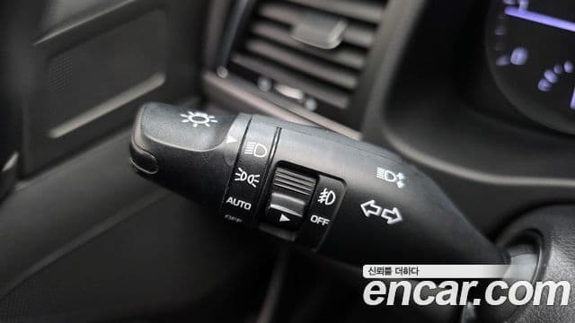 Hyundai Avante AD 1.6 e-VGT Smart, 2017 17