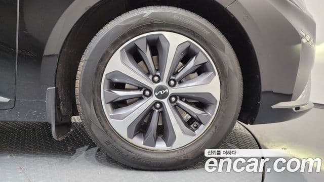 Kia K8 гибрид Noblesse, 2022 все фото