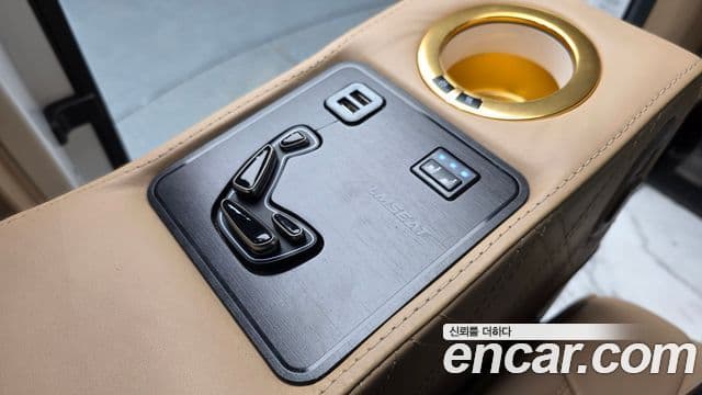 Kia The / новый New Carnival бензин 9인승 High Limousine(компания по спецнадстройкам), 2019 17