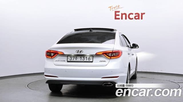 Hyundai LF Sonata 2.0 Smart, 2015 4