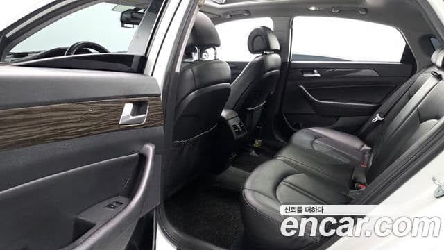 Hyundai LF Sonata 2.0 Smart, 2015 12