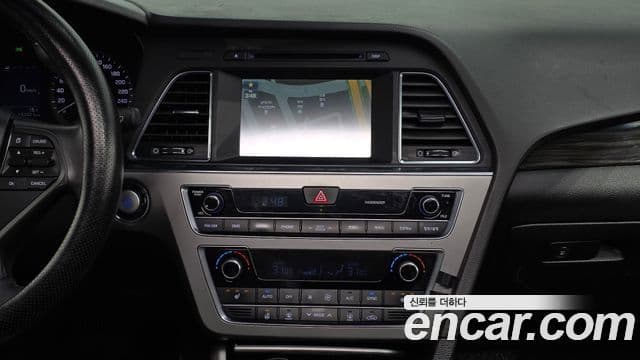 Hyundai LF Sonata 2.0 Smart, 2015 14