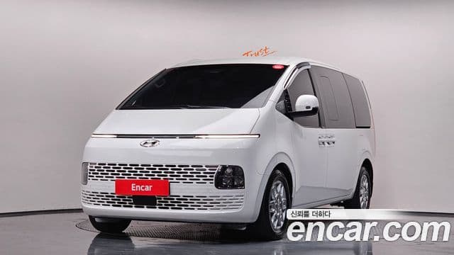 Hyundai Staria Modern, 2023 1