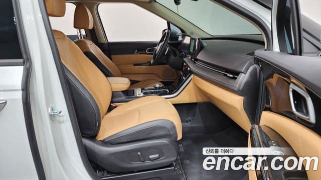 Kia Carnival 4세대 Signature, 2022 11