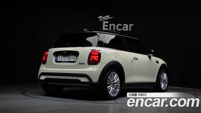 Mini Cooper 3세대, 2022 2